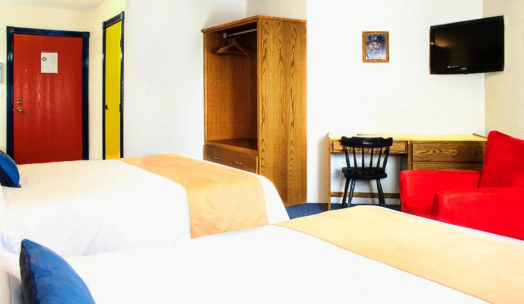 סילבר סטאר The Bulldog Hotel מראה חיצוני תמונה