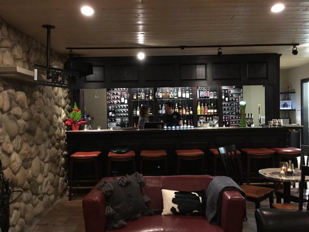 סילבר סטאר The Bulldog Hotel מראה חיצוני תמונה